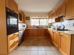 Photo 19- click for photo gallery